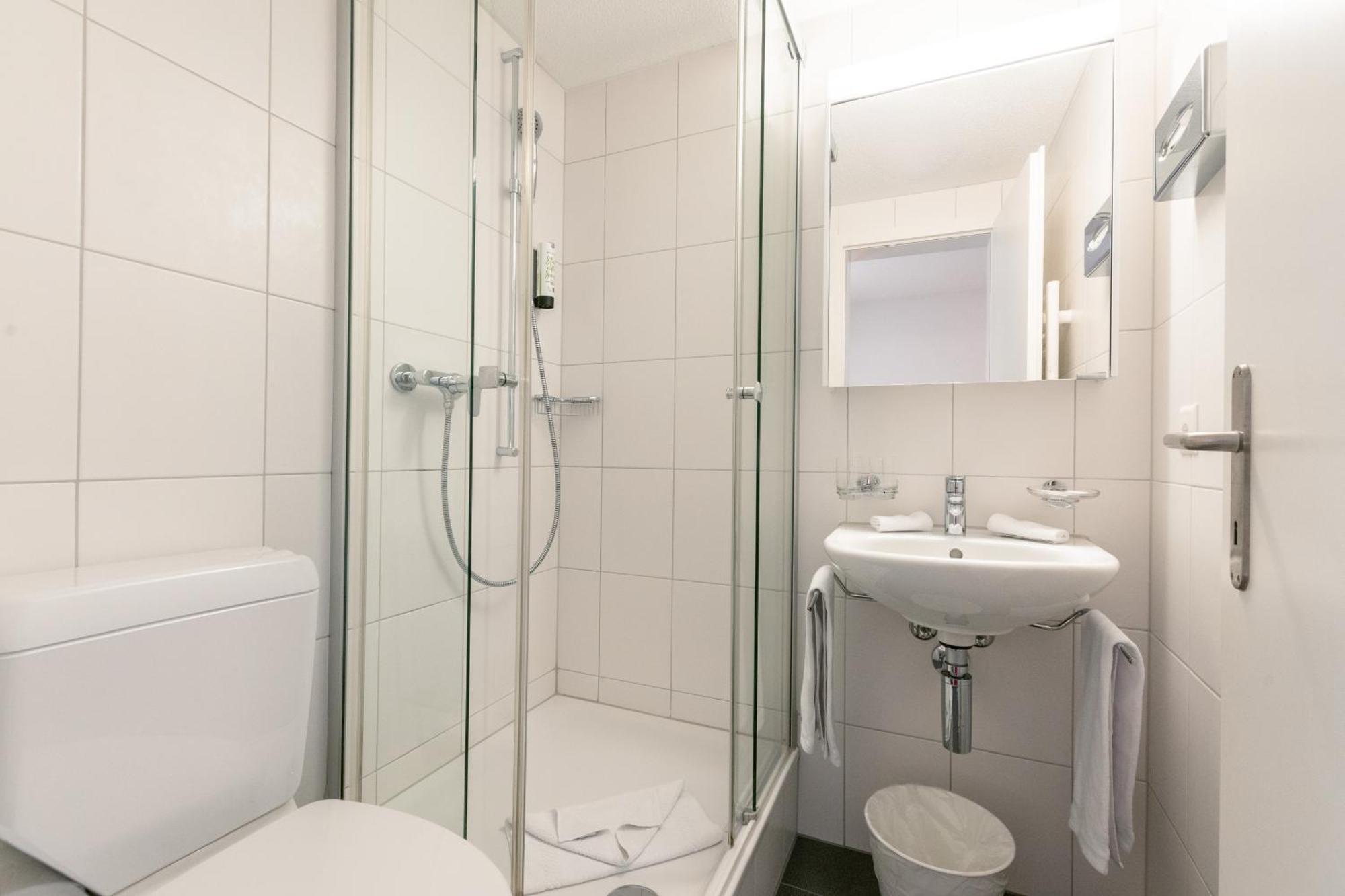 Hotel Kreuz Leissigen Exteriér fotografie